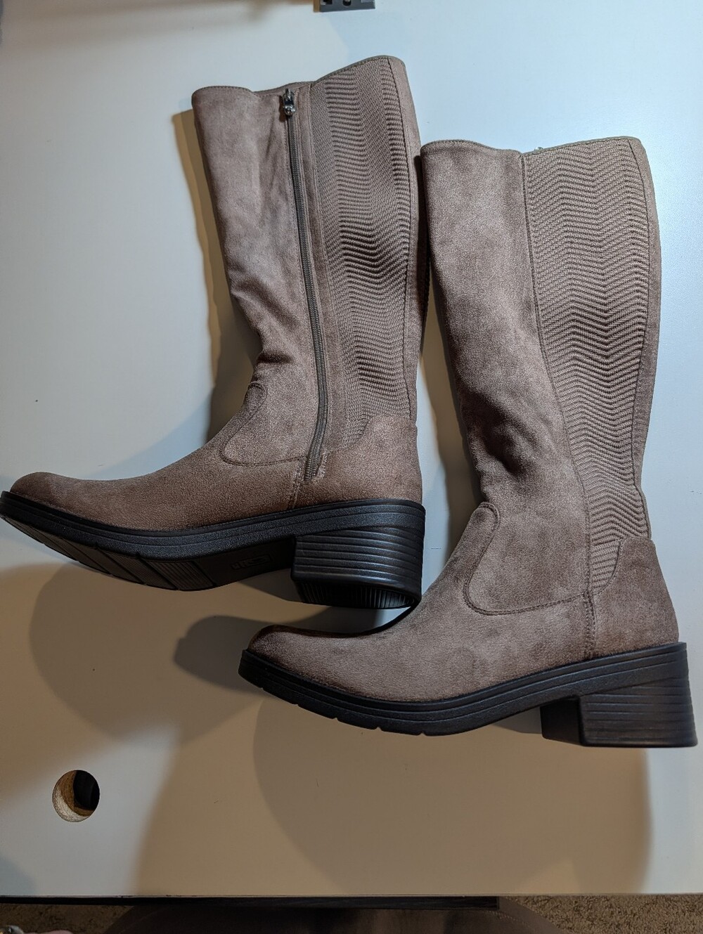 Lifestride Woman's Size 9.5W Taupe Suede Mid-Calf Women's Boots